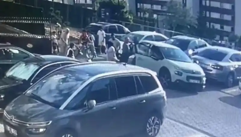 Eşi ve Yakınlarını Arabayla Ezdi: Gerçekler ve Şok Edici Detaylar