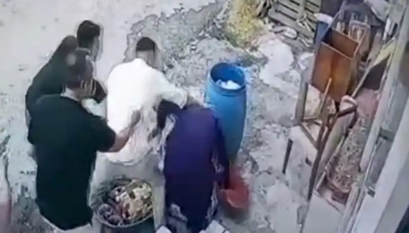 Başakşehir'de Kanunsuz Kavga: Bidon İle Başlayan Olaylar Acı Bir Sonuçla Bitti
