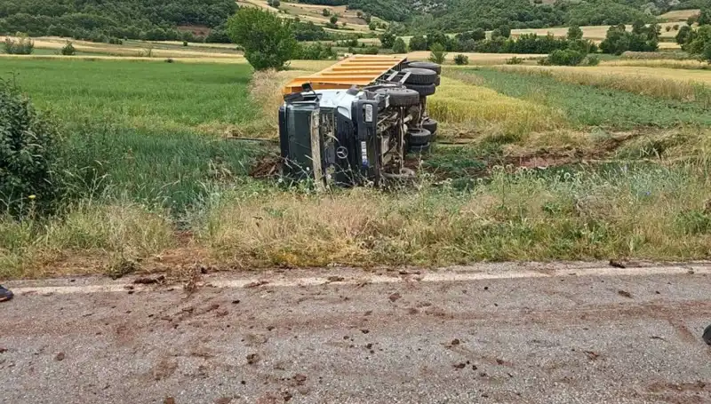 Tokat'ta Taşıma Araçlarında Yaşanan Feci Kaza: Hayatını Kaybeden Sürücü Kimdi?