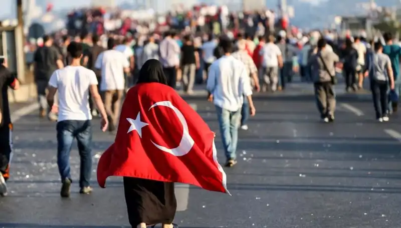 Kabineden 15 Temmuz'a Özel Anlamlı Mesajlar: Kritik Değerlendirmeler