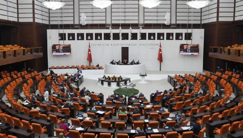 Zeytinlik Yasa Tasarısında 8 Yeni Madde Onaylandı, Tartışmalar Devam Ediyor