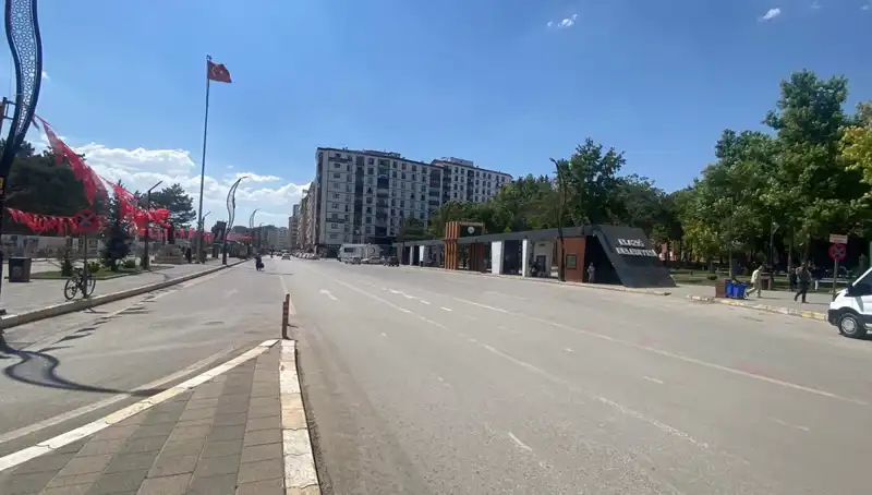Elazığ’da Sokaklar Neden Boş? Şehirdeki Sessizliğin Arkasında Yatan Gerçekler