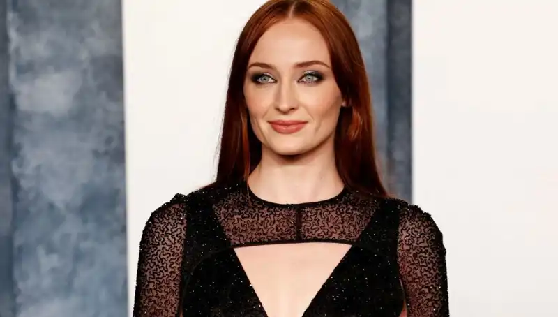 Sophie Turner'ı Kızdıran O Yorum: Game of Thrones'un Ardındaki Gerçekler